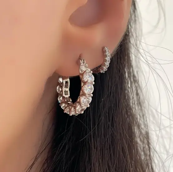 Серьги-кольца с кристаллами английская застежка