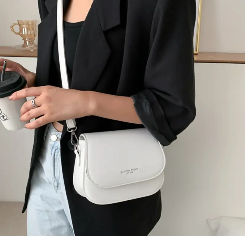 Сумка кросс-боди экокожа белая Сумка кросс-боди экокожа белая