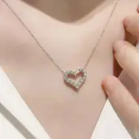 Подвеска Сердечко с кристаллами на цепочке