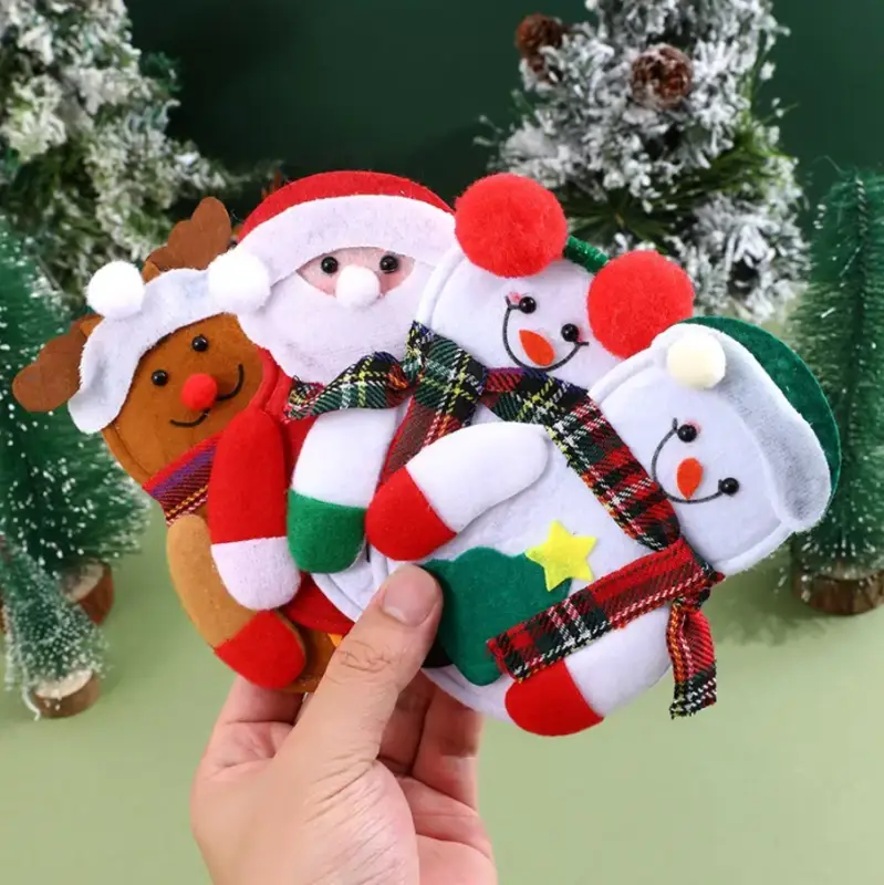 Конверты для украшения стола на Новый годм4 штуки Конверты для украшения стола на Новый годм4 штуки