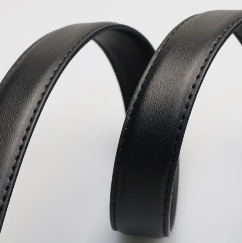 Ремень из натуральной кожи с золотой пряжкой 85 см