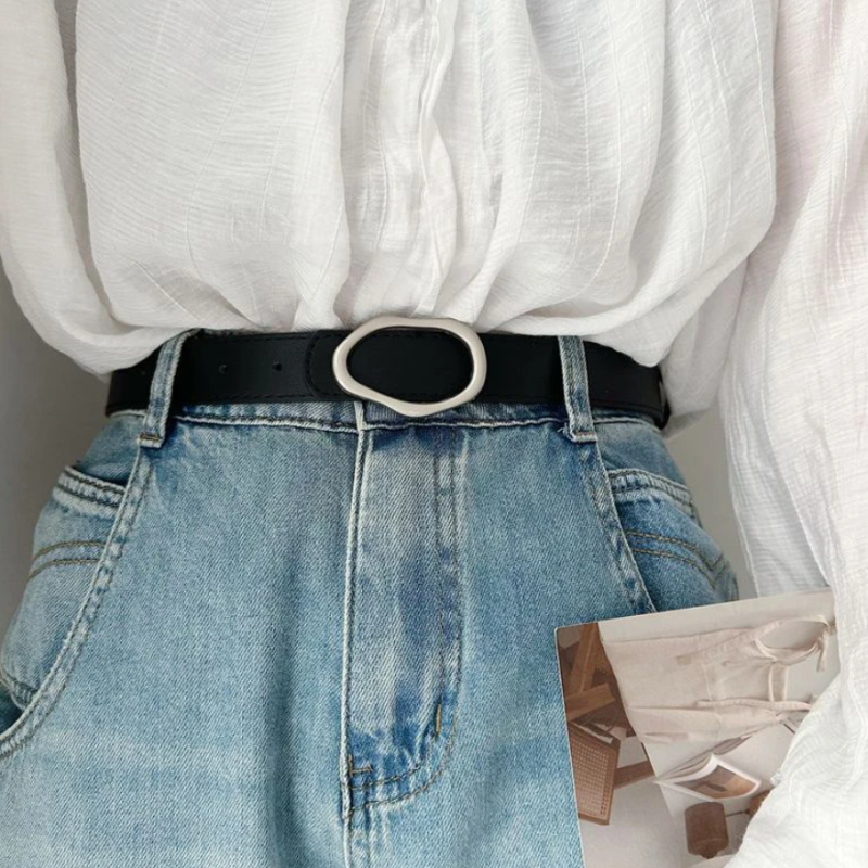 Ремень женский с фигурной пряжкой 103 см