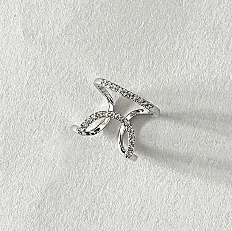 Кольцо на фалангу с кристаллами серебристое