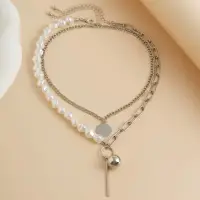 Колье на шею с жемчугом и застежкой многослойное серебристое