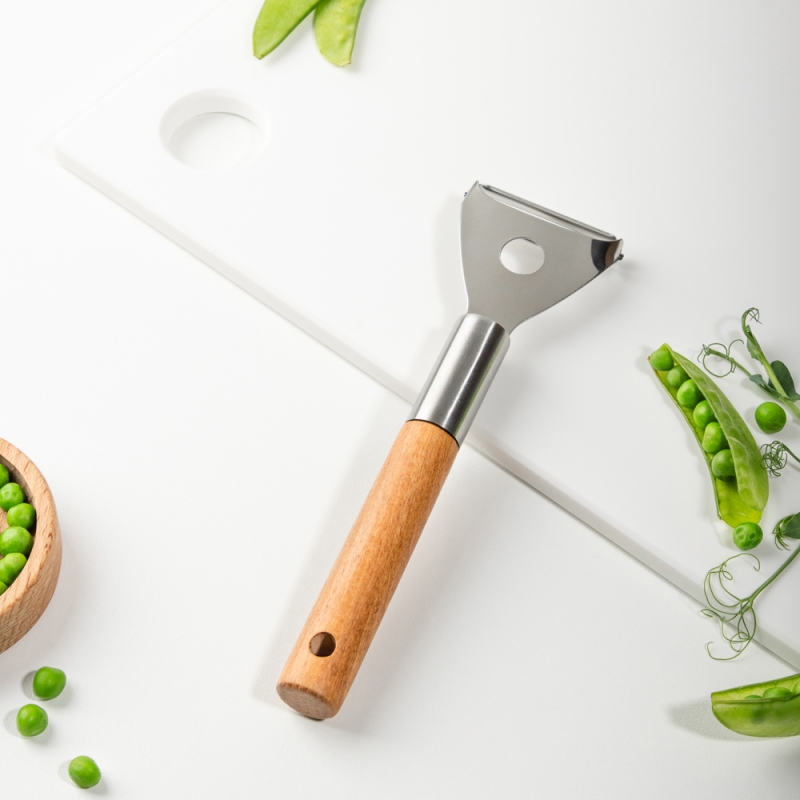 SATOSHI ЭКО Овощечистка ЭКО, 18.5х5.5см, нерж.сталь, бук SATOSHI ЭКО Овощечистка ЭКО, 18.5х5.5см, нерж.сталь, бук