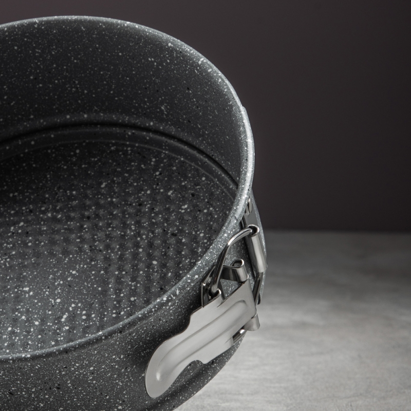 SATOSHI Буко Форма для выпечки круглая разъемная, угл.сталь, 18х6,5см, антиприг. покрытие SATOSHI Буко Форма для выпечки круглая разъемная, угл.сталь, 18х6,5см, антиприг. покрытие "Мрамор"