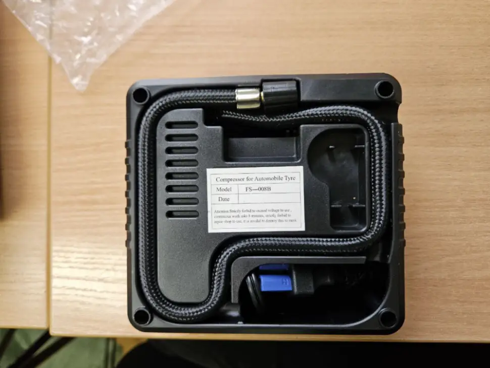 Пуско-зарядное устройство HighPower (С компрессором) Пуско-зарядное устройство HighPower (С компрессором)