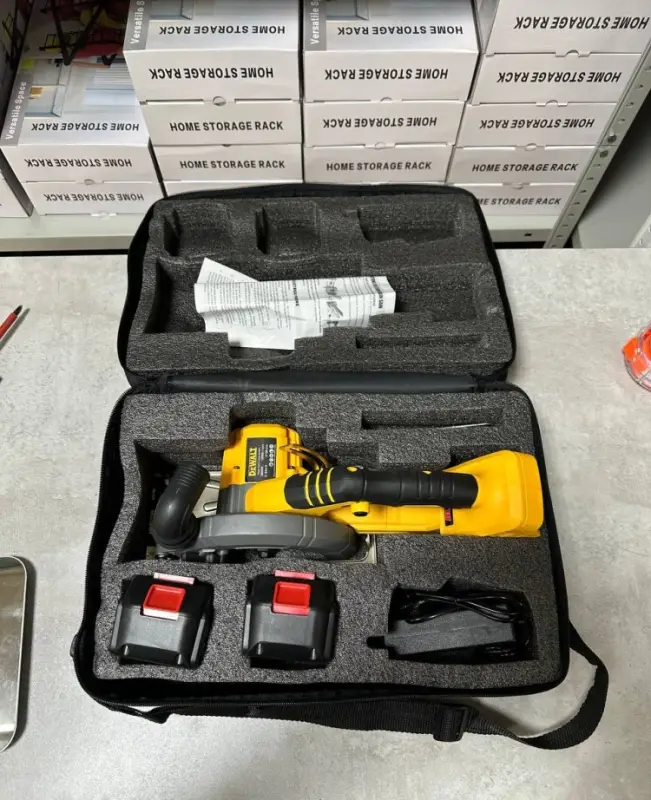 Циркулярная пила DW