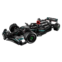 Гоночный автомобиль Mercedes-AMG F1 W14 E Performance