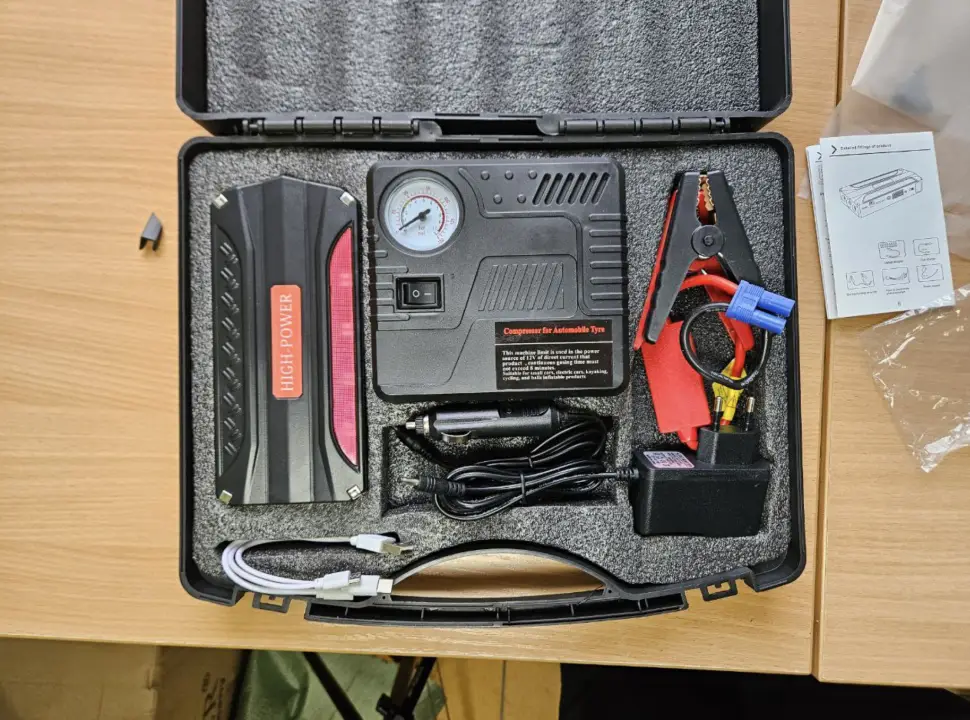 Пуско-зарядное устройство HighPower (С компрессором) Пуско-зарядное устройство HighPower (С компрессором)