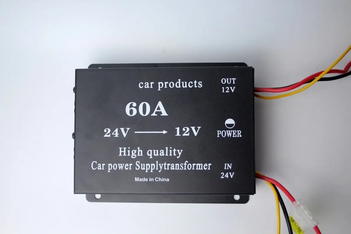 Преобразователь напряжения Инвертор 60A 24V-12V Преобразователь напряжения Инвертор 60A 24V-12V