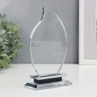 Сувенир стекло "Стела наградная - Лист" 15х10х3,3 см Сувенир стекло "Стела наградная - Лист" 15х10х3,3 см