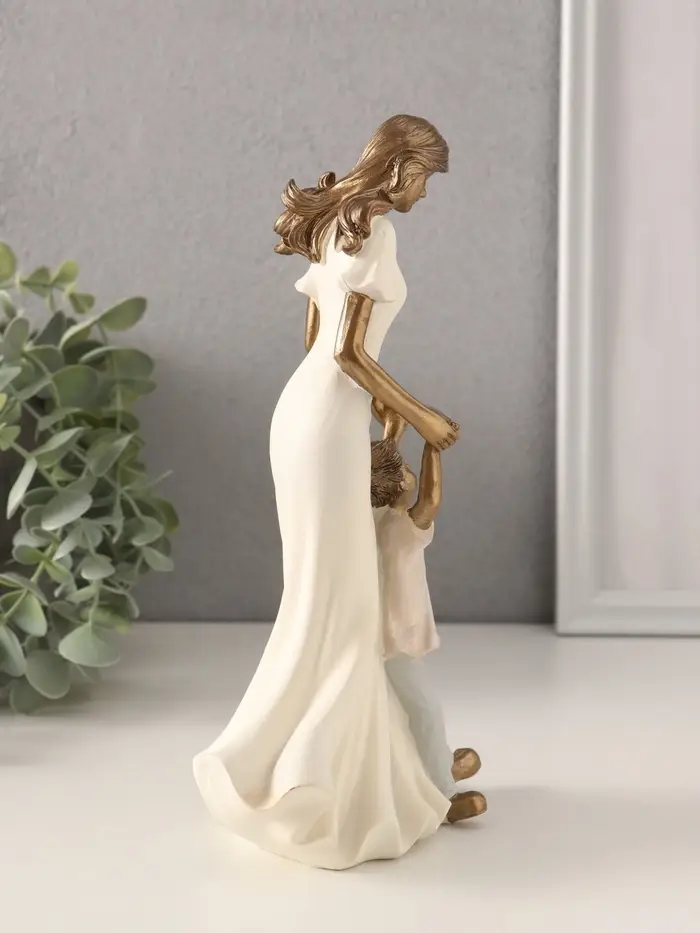 Сувенир полистоун "Мама с сыном" 11,5х7,5х22 см Сувенир полистоун "Мама с сыном" 11,5х7,5х22 см