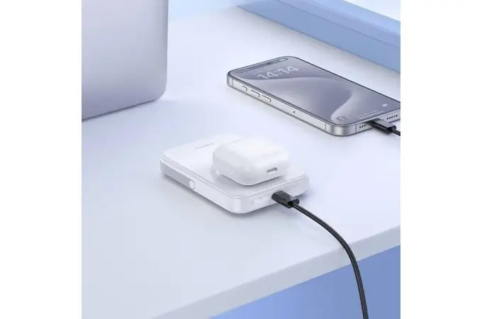 Внешний аккумулятор BJ51 с MagSafe и подставкой 5000 mAh Внешний аккумулятор BJ51 с MagSafe и подставкой 5000 mAh