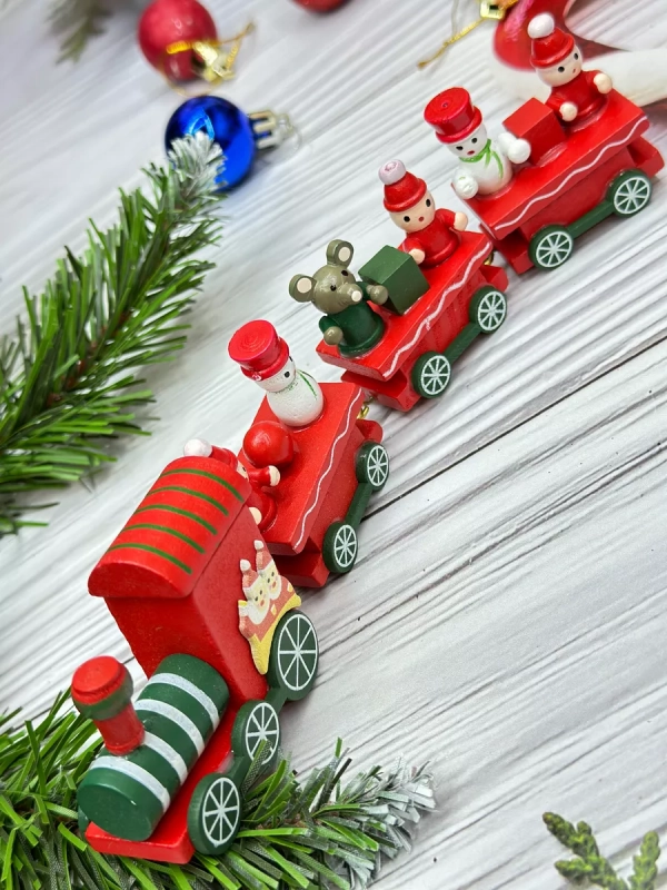 Новогодний паровозик 3 вагонч.20*5см Новогодний паровозик 3 вагонч.20*5см