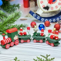 Новогодний паровозик 3 вагонч.20*5см Новогодний паровозик 3 вагонч.20*5см