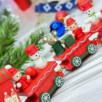 Новогодний паровозик 3 вагонч.20*5см Новогодний паровозик 3 вагонч.20*5см