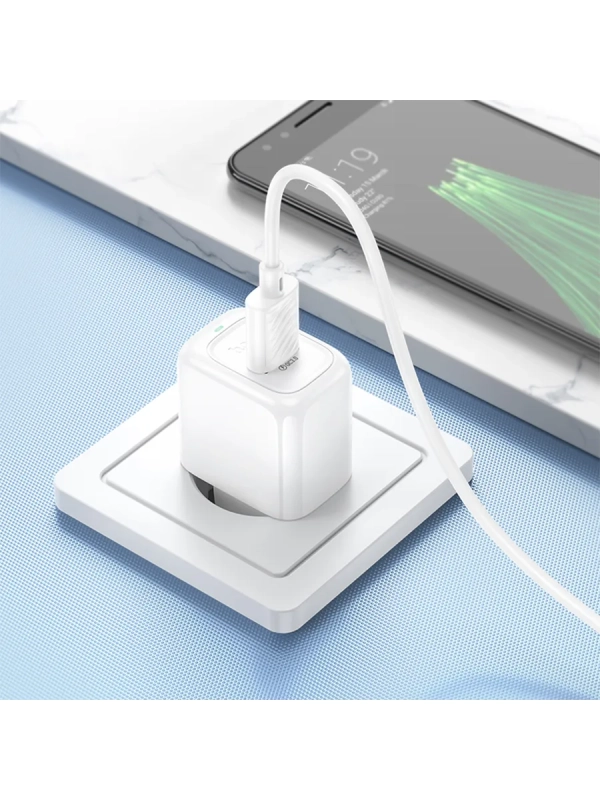 Сетевое зарядное устройство HOCO CS52A QC3.0 3000mA Сетевое зарядное устройство HOCO CS52A QC3.0 3000mA