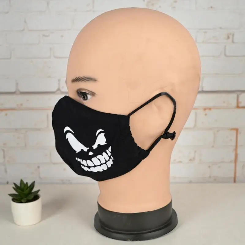 Маска многоразовая двухслойная лого зубы (ткань,100% х/б) Маска многоразовая двухслойная лого зубы (ткань,100% х/б)