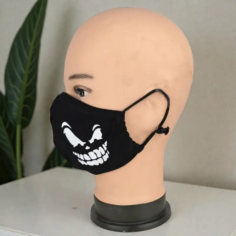 Маска многоразовая двухслойная лого зубы (ткань,100% х/б) Маска многоразовая двухслойная лого зубы (ткань,100% х/б)